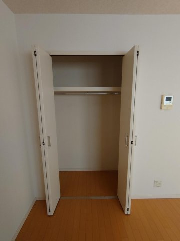クレフラスト空港北B棟の収納