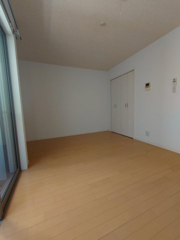 クレフラスト空港北B棟の居間・リビング