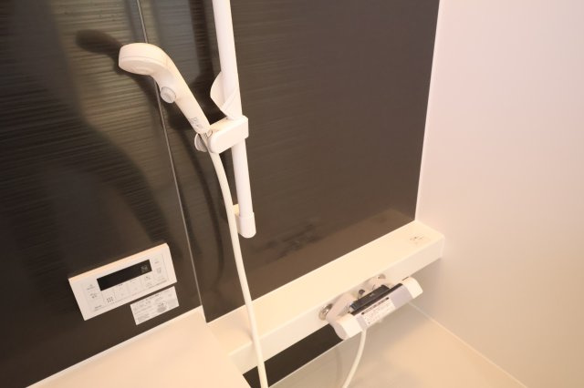 《仲介手数料無料》西区大字飯田新田614(2号棟)新築一戸建てクレイドルガーデンの浴室|撮影日 2025年12月1日 14:00 晴れ