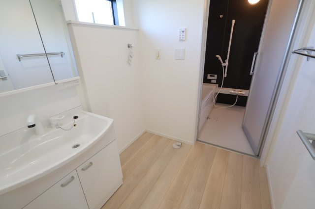 《仲介手数料無料》西区大字飯田新田614(2号棟)新築一戸建てクレイドルガーデンのランドリースペース|撮影日 2025年12月1日 14:00 晴れ