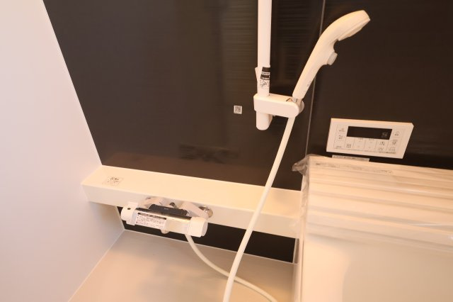 《仲介手数料無料》西区大字飯田新田614(4号棟)新築一戸建てクレイドルガーデンの浴室|撮影日 2025年12月1日 14:30 晴れ