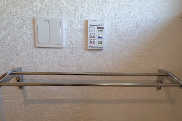 《仲介手数料無料》西区大字飯田新田614(4号棟)新築一戸建てクレイドルガーデンの浴室|撮影日 2025年12月1日 14:30 晴れ