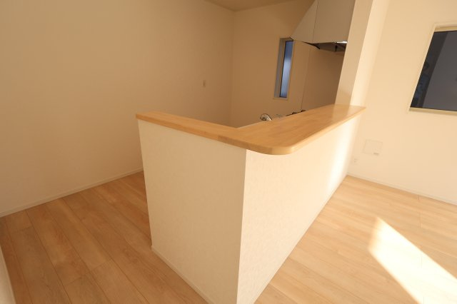 《仲介手数料無料》西区大字飯田新田614(4号棟)新築一戸建てクレイドルガーデンのキッチン|撮影日 2025年12月1日 14:30 晴れ