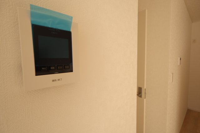 《仲介手数料無料》西区大字飯田新田614(4号棟)新築一戸建てクレイドルガーデンのセキュリティ|撮影日 2025年12月1日 14:30 晴れ