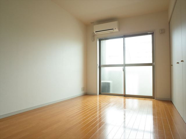 パルム東雲の居間・リビング