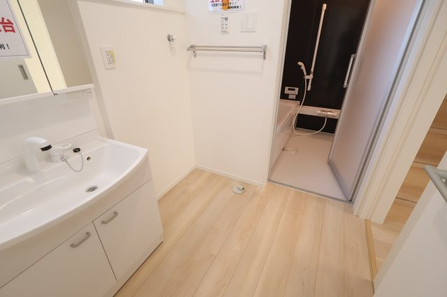 《仲介手数料無料》西区大字飯田新田614(5号棟)新築一戸建てクレイドルガーデンのランドリースペース|撮影日 2025年12月1日 14:30 晴れ