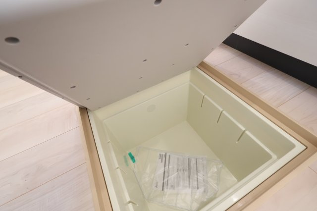 《仲介手数料無料》西区大字飯田新田614(5号棟)新築一戸建てクレイドルガーデンのキッチン|撮影日 2025年12月1日 14:30 晴れ