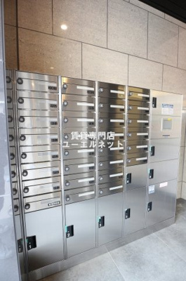 【その他共用部分】 | エスリードレジデンス江坂垂水町 | 便利な宅配ボックス
