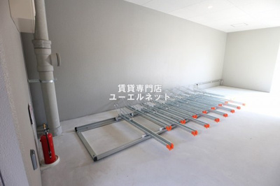 【その他共用部分】 | エスリードレジデンス江坂垂水町 | 自転車通勤にも便利な駐輪場付き♪