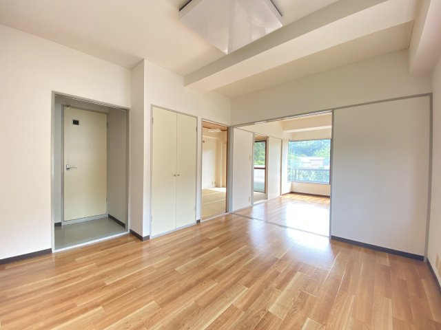 【居間・リビング】