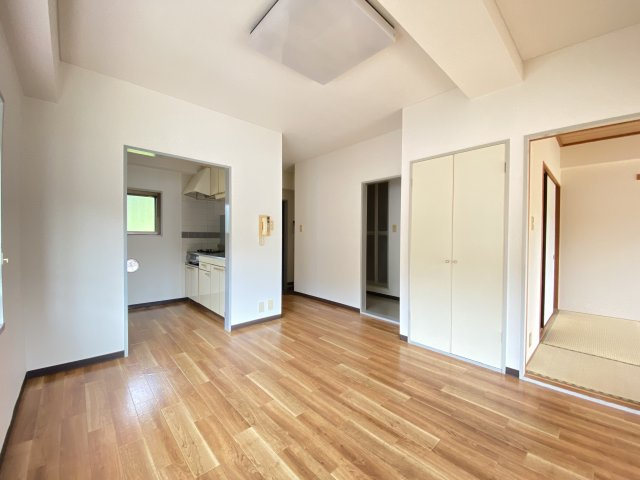 【居間・リビング】