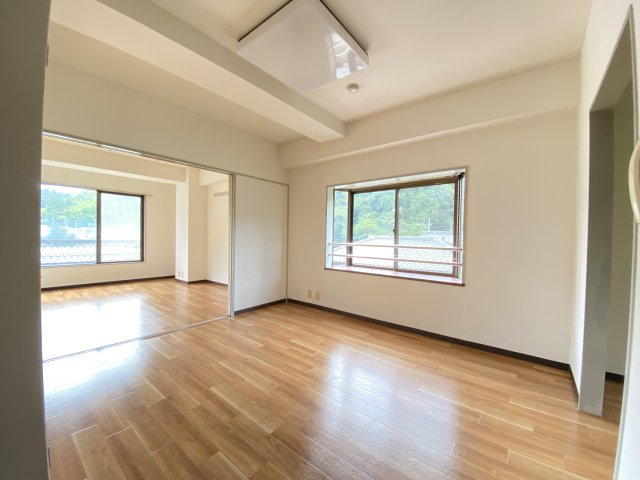 【居間・リビング】