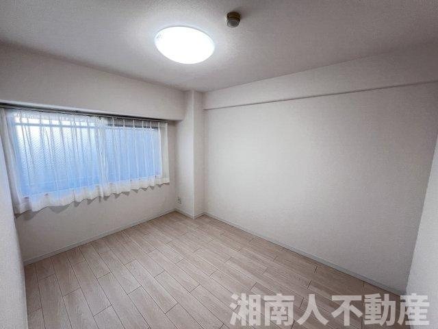 サーパス藤沢湘南台第2の洋室|洋室です