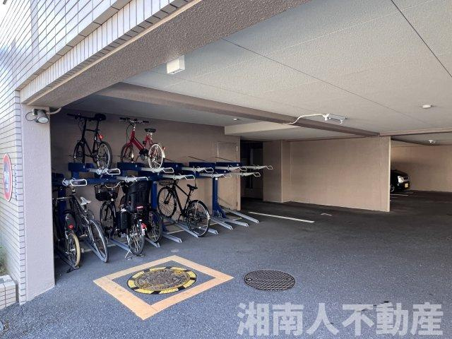 サーパス藤沢湘南台第2の駐輪場