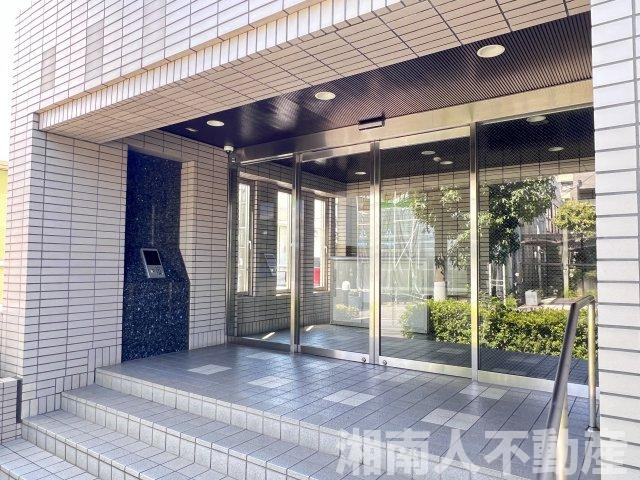 サーパス藤沢湘南台第2のエントランス|建物の内部です