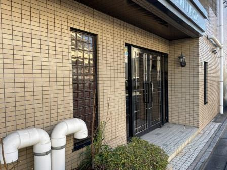 ワコーレ武蔵浦和のエントランス