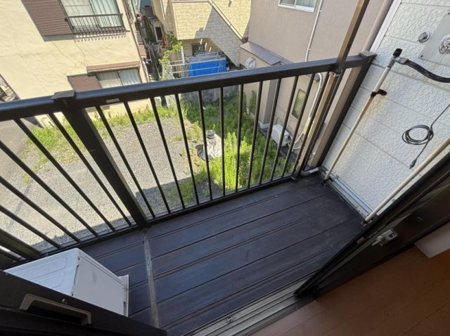 【バルコニー】