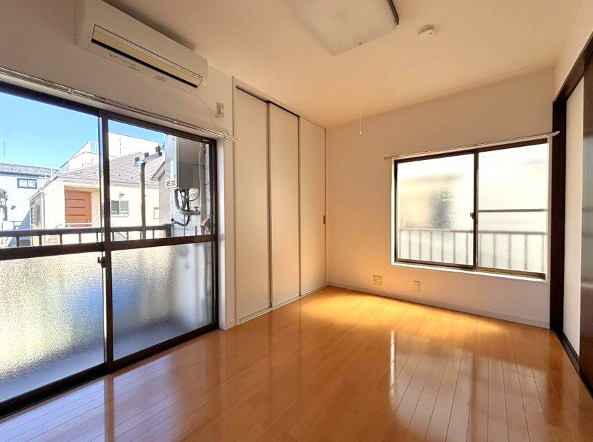 【居間・リビング】