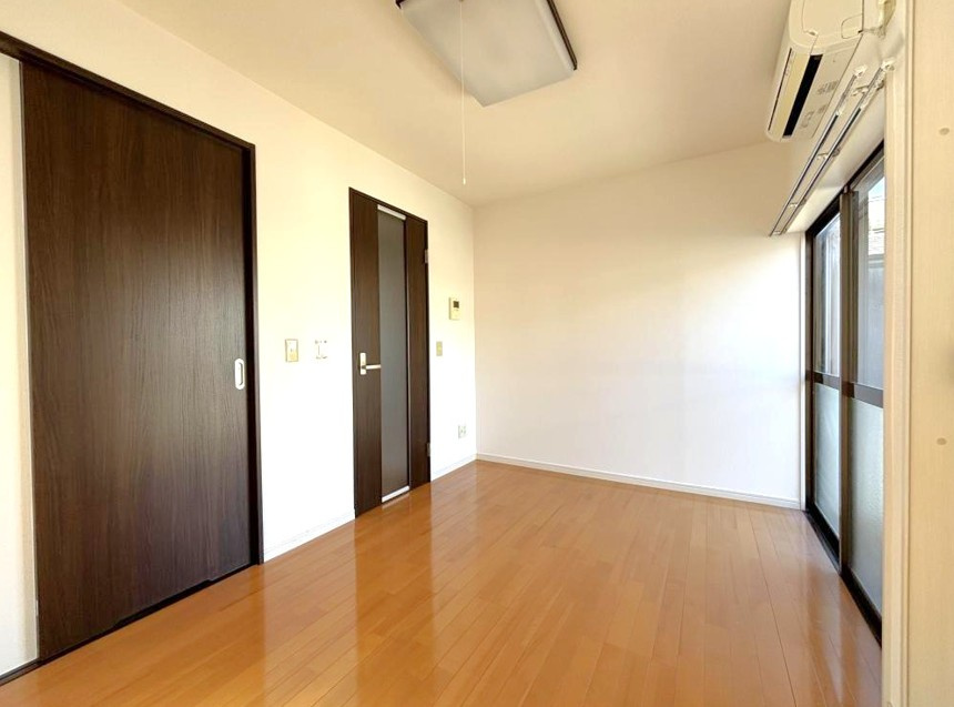 【居間・リビング】