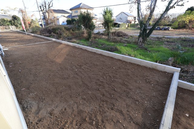 《仲介手数料無料》西区大字飯田新田614新築一戸建てクレイドルガーデンの庭|撮影日 2025年12月1日 15:00 晴れ