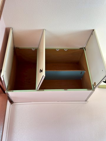 蓮都家（レントハウス）の収納|キッチン後ろの上部収納