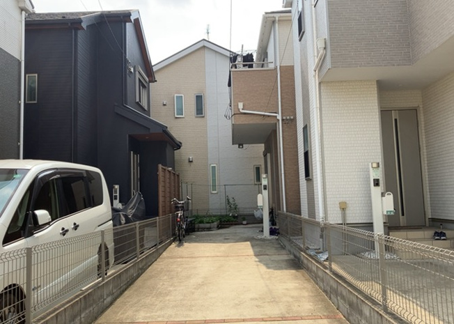 【発電・温水設備】 | 省エネ給湯器とは従来型の給湯器より熱効率が高く、少ない燃料でたくさんのお湯を沸かすことが出来る高効率な給湯器のことを指します。また、省エネ給湯器には種類があり、利便性や効果なども様々です。