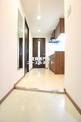 【玄関】 | S-FORT江坂LIBERTS | 住まいの顔ともなる玄関