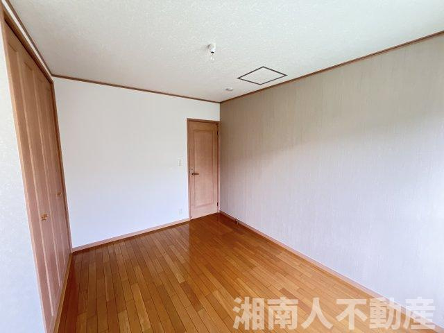 藤沢市円行１丁目戸建ての洋室|明るい洋室です