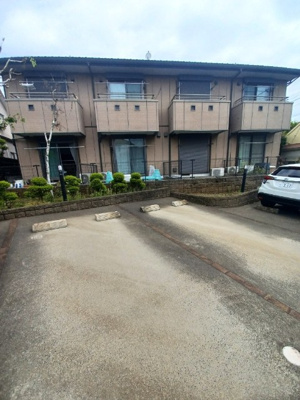 【駐車場】 | ハイライズYN | 駐車場1台無料