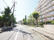 ライオンズマンション調布D棟の周辺