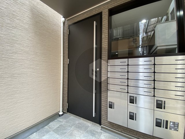 F asecia Attivo2のエントランス