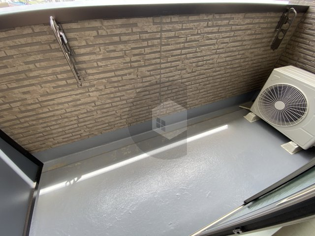 F asecia Attivo2のバルコニー