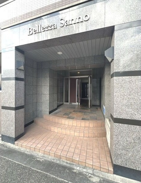 ベレーサ山王のエントランス