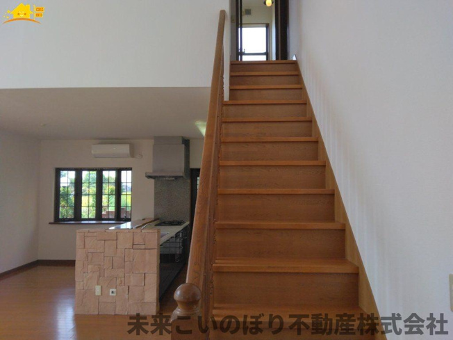 【内装】 | 加須市大越中古戸建て | 階段スペースには手すりがついており安心です