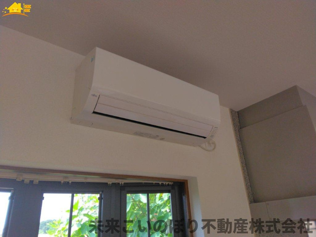 【冷暖房・空調設備】 | 加須市大越中古戸建て | エアコン付き