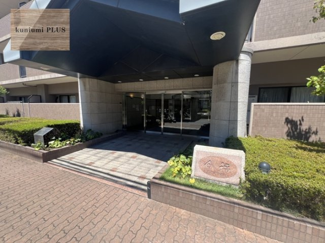 今福グリーンマンションのエントランス