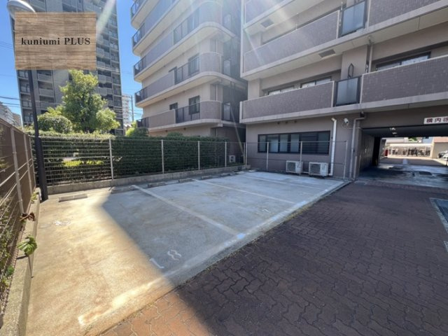 今福グリーンマンションの駐車場