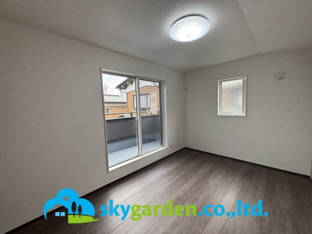 伊勢原市沼目4丁目　新築戸建　全5棟3号棟の洋室