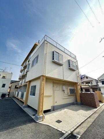 ハイツ高井の外観