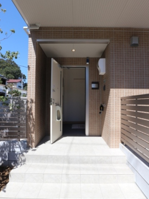 クレストフォーチュン Cの玄関|玄関