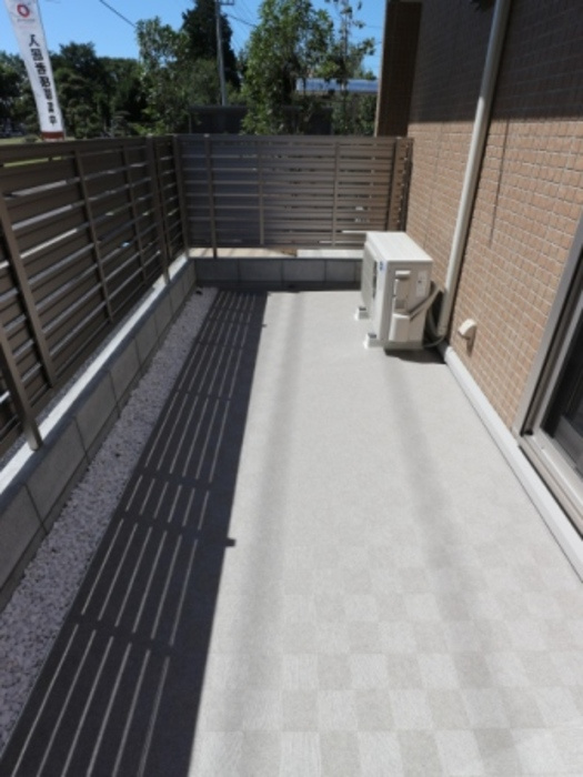 クレストフォーチュン Cのバルコニー|専用テラス