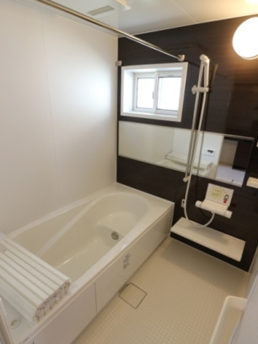 クレストフォーチュン Cの浴室|バスルーム