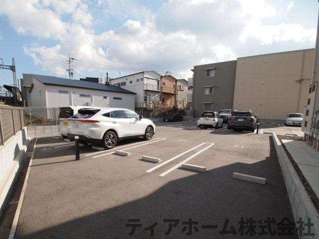 shamaison stellAの駐車場