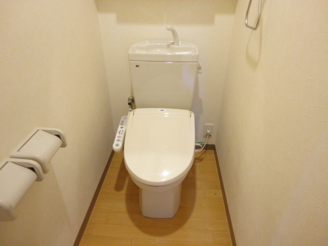 パサニアコートのトイレ|シャワー付トイレ