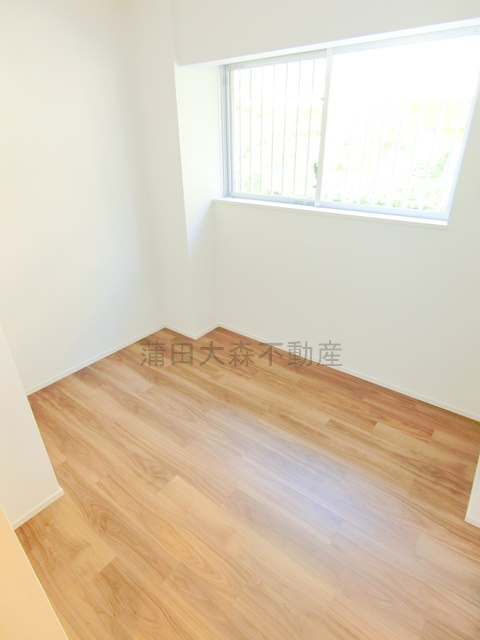 コンフォリア・リヴ大森西の内装|洋室4.7帖