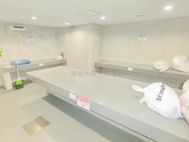 コンフォリア・リヴ大森西のその他共用部分|曜日時間関係なくゴミ出し可能な敷地内ゴミ捨て場