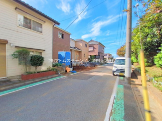 【前面道路含む現地写真】