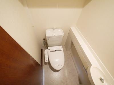レイセニット奈良グラン・ヴェルジェのトイレ|ゆったりとした空間のトイレです