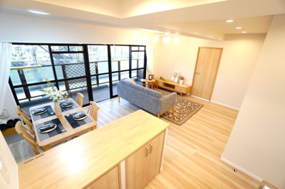 【居間・リビング】 |  【上質リノベ】ダイアパレスパークサイド府中 | 室内（2025年10月30日9：00頃）撮影