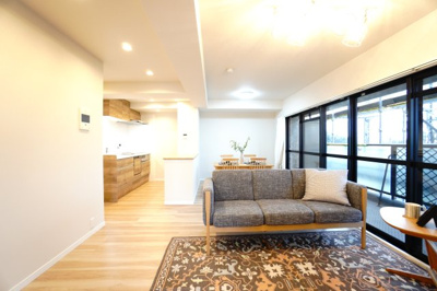 【居間・リビング】 |  【上質リノベ】ダイアパレスパークサイド府中 | 室内（2025年10月30日9：00頃）撮影